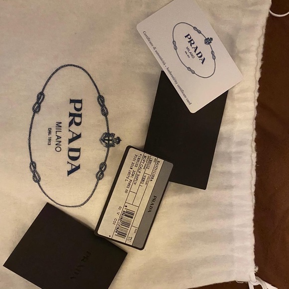 Prada quilted bag - Picture 9 of 9